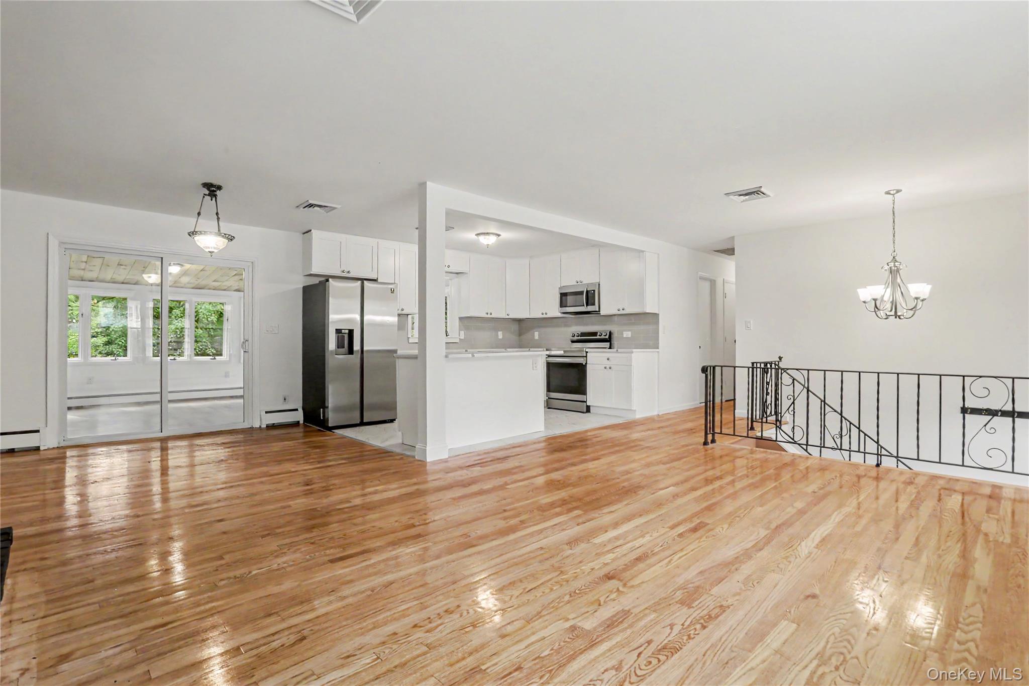 12 Roe Drive
