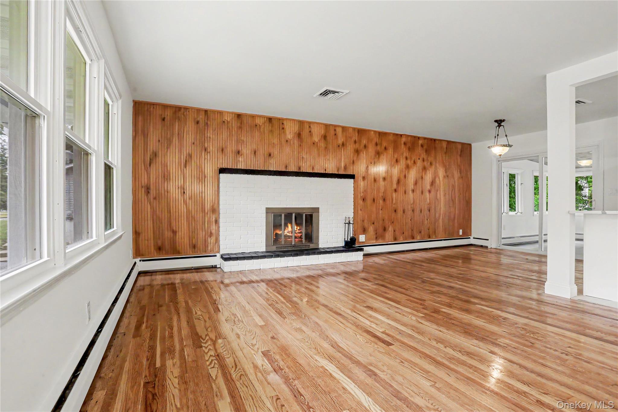 12 Roe Drive