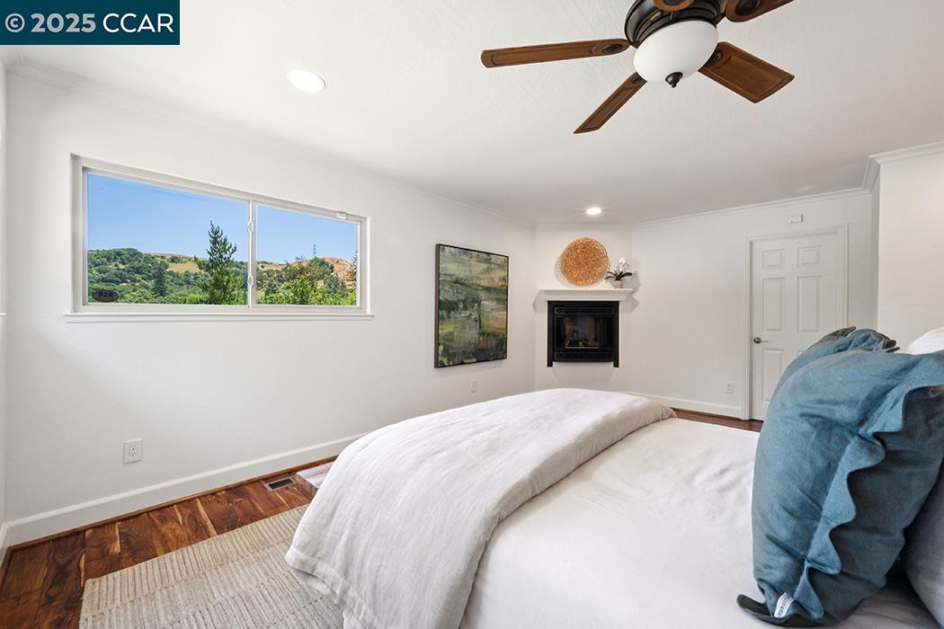 3190 Bavarian Ln