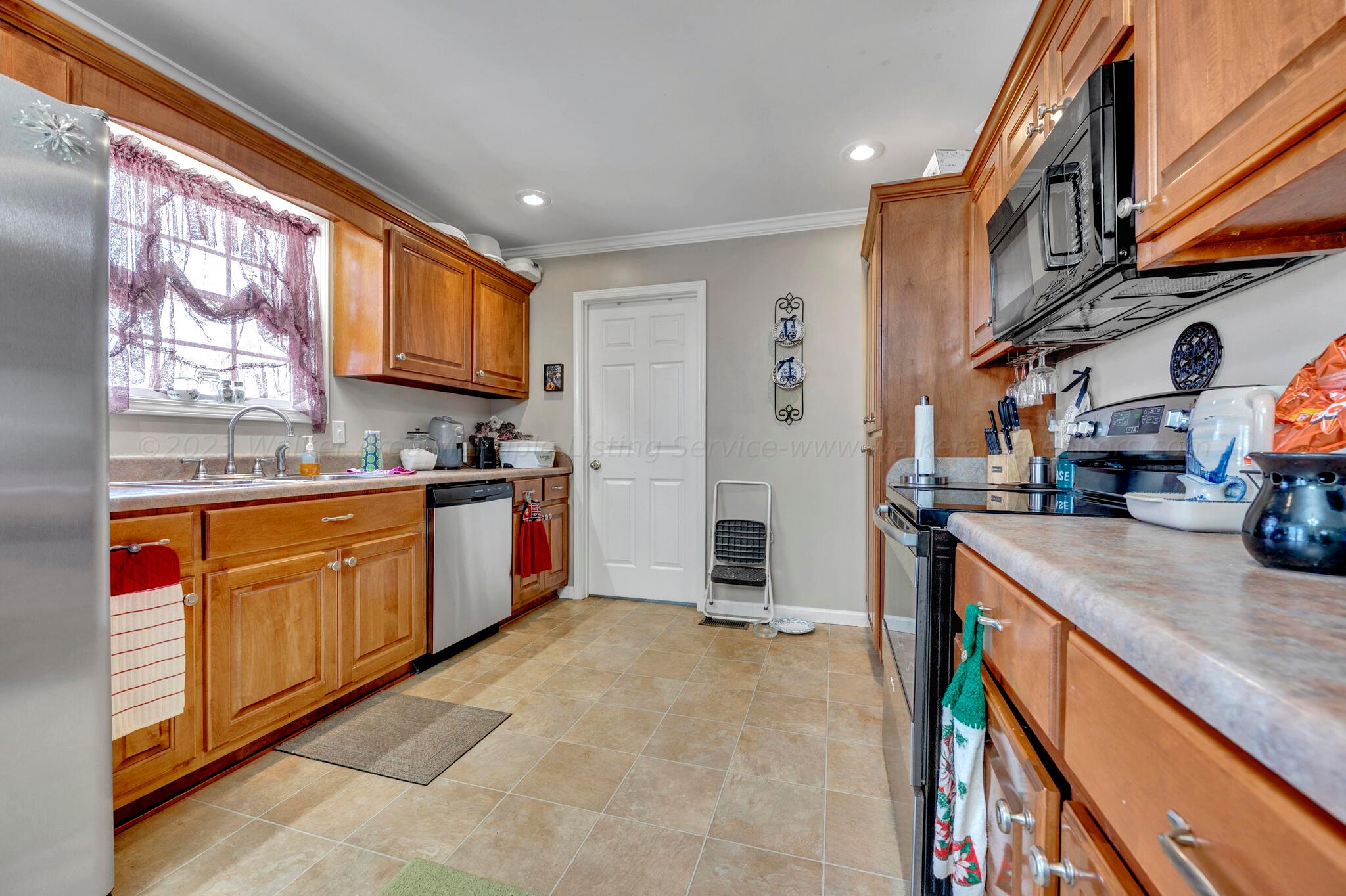 92 EVANS Cir