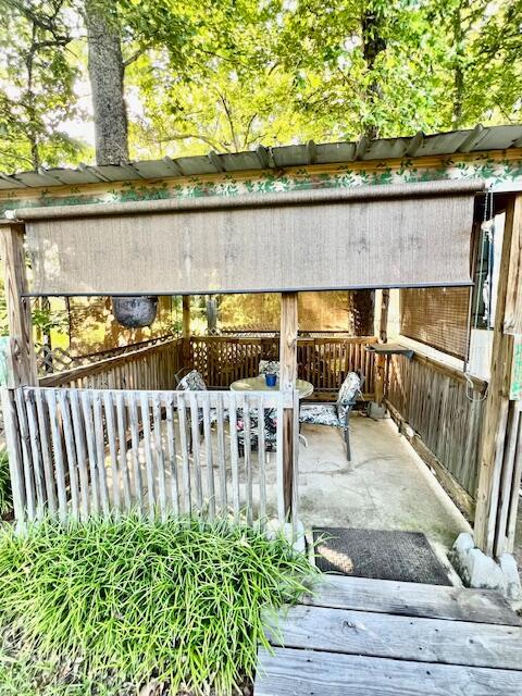 1949 TROTTER Rd