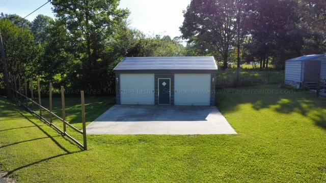 1949 TROTTER Rd