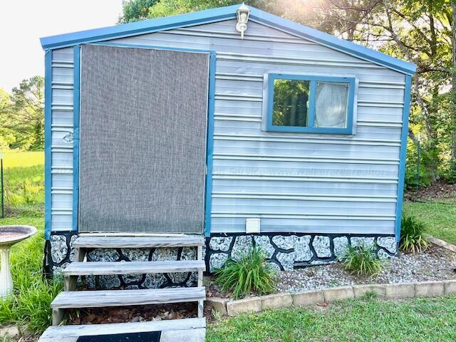1949 TROTTER Rd
