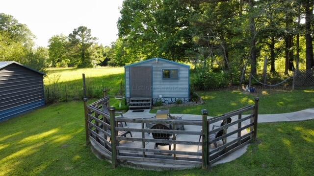 1949 TROTTER Rd