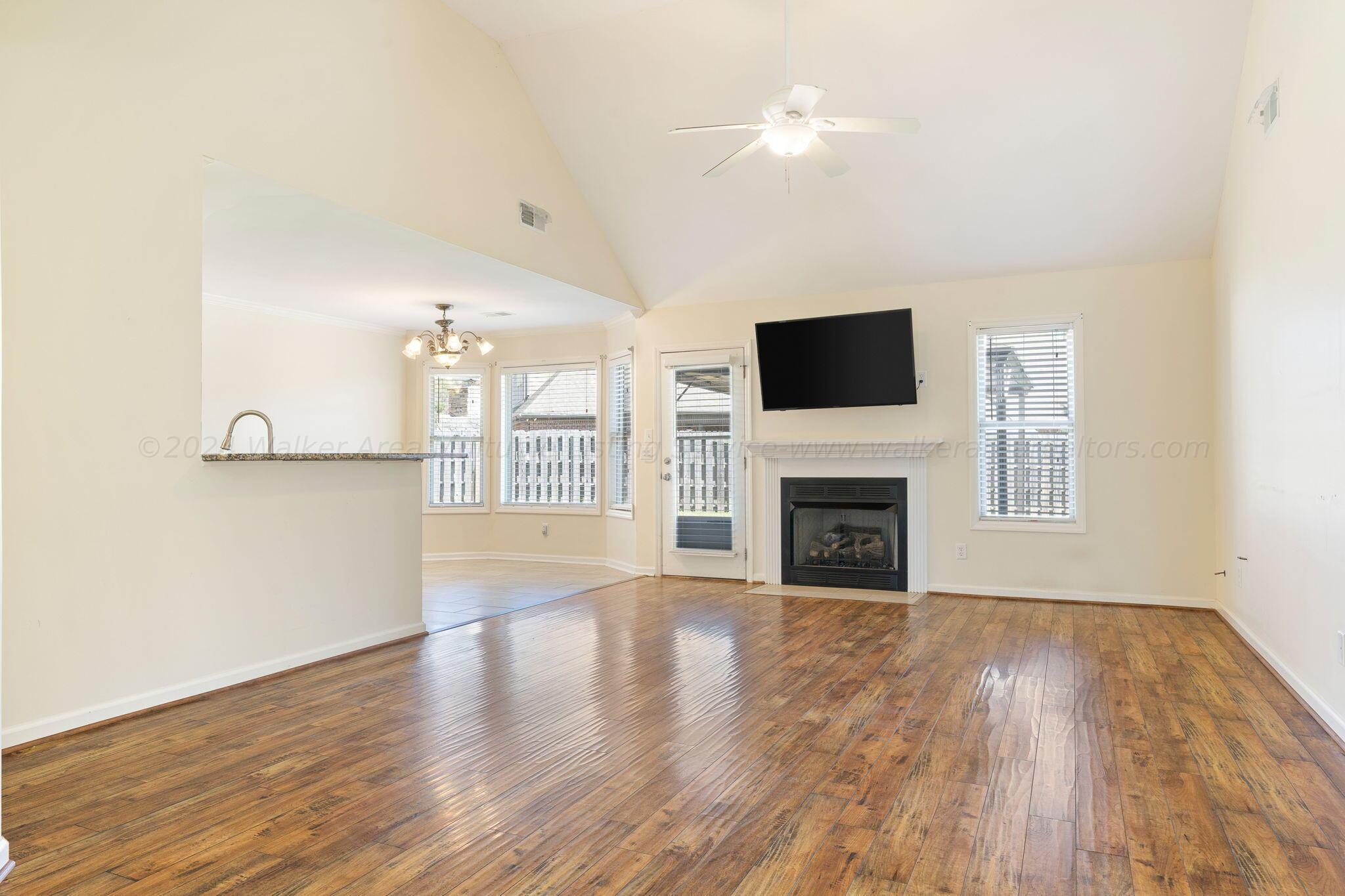 77 KELSO Ct