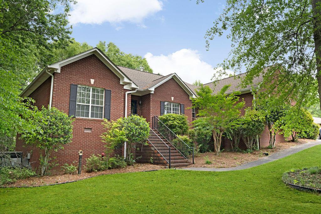 1410 PINEVIEW Rd