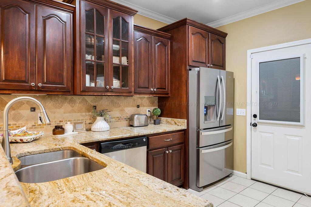 1410 PINEVIEW Rd