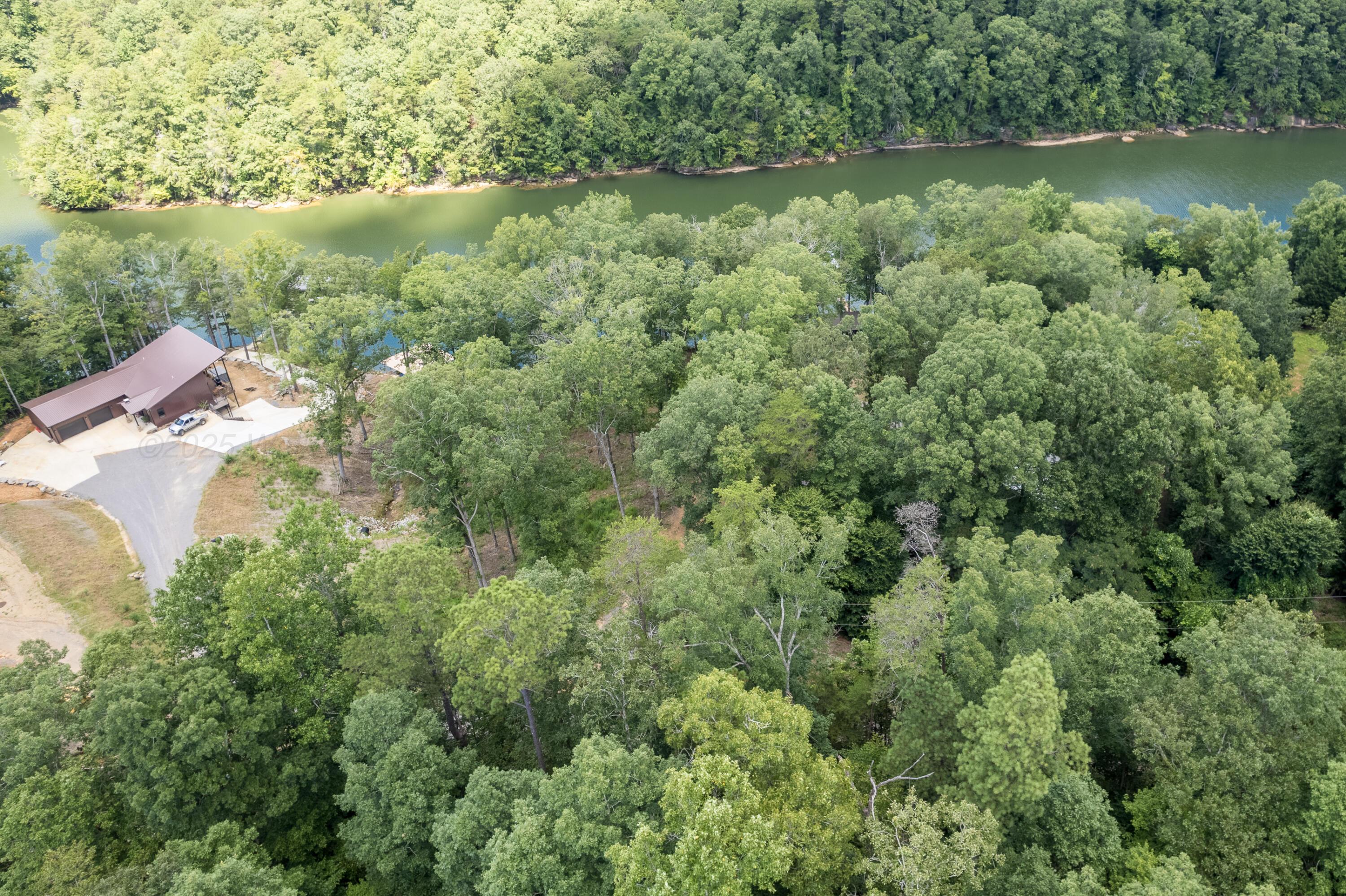372 COUNTY RD 4104