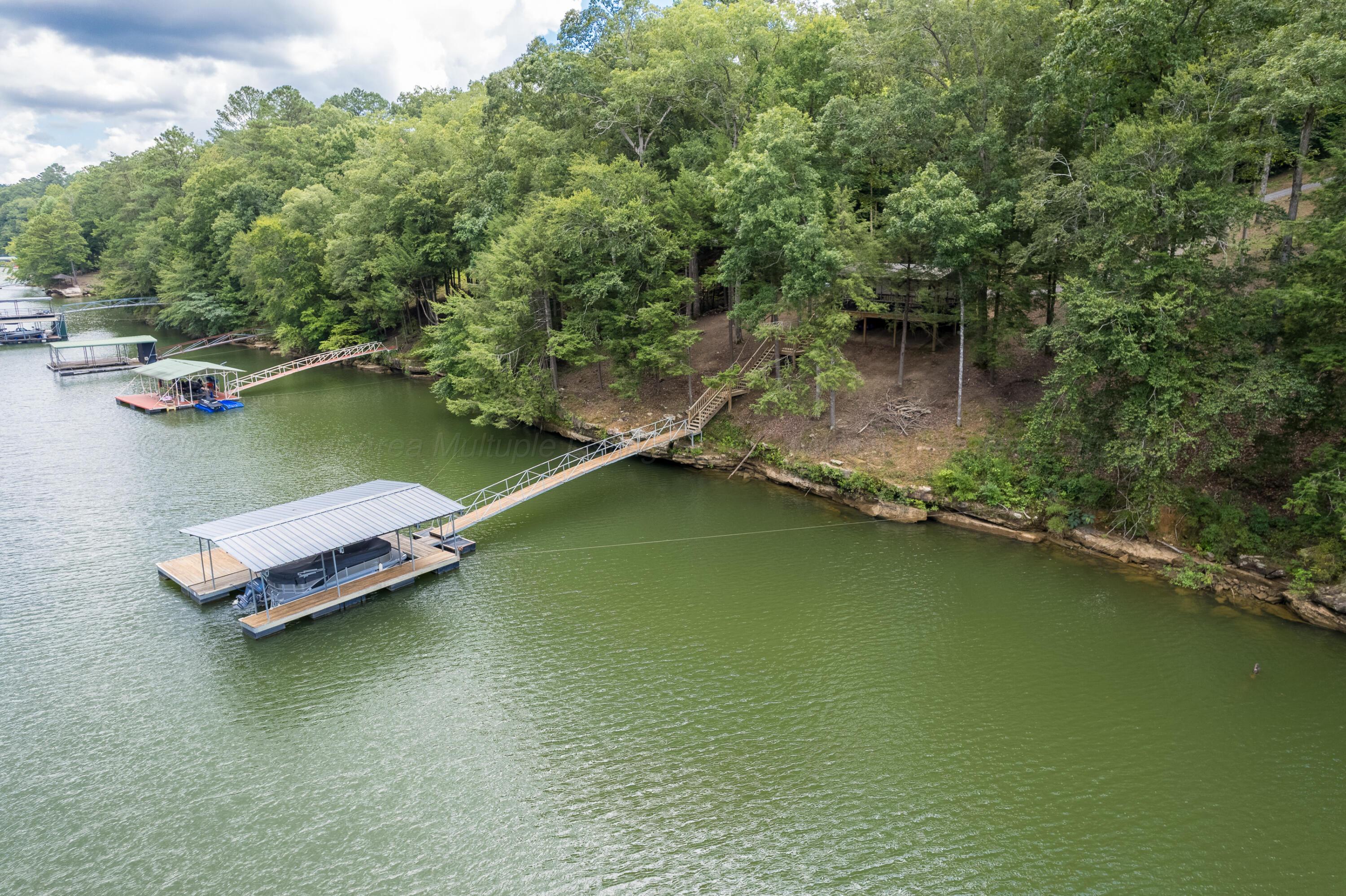 372 COUNTY RD 4104