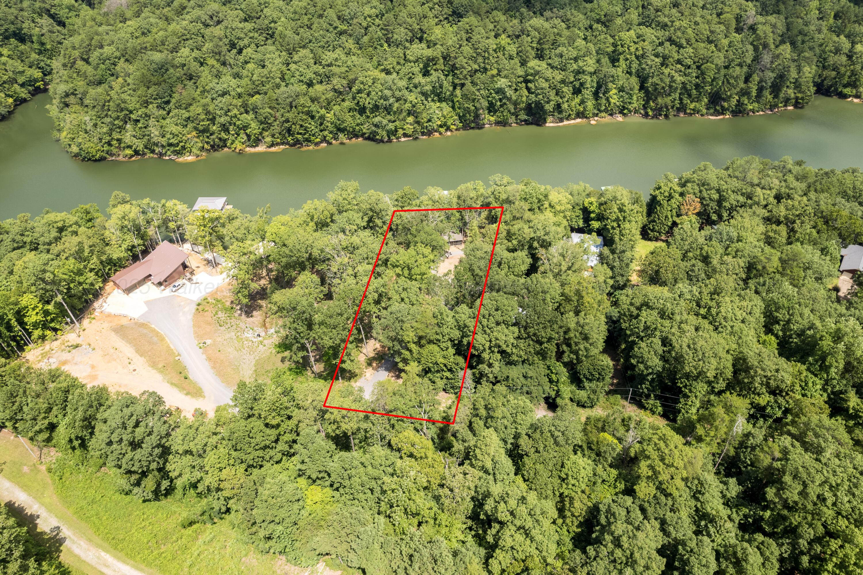372 COUNTY RD 4104