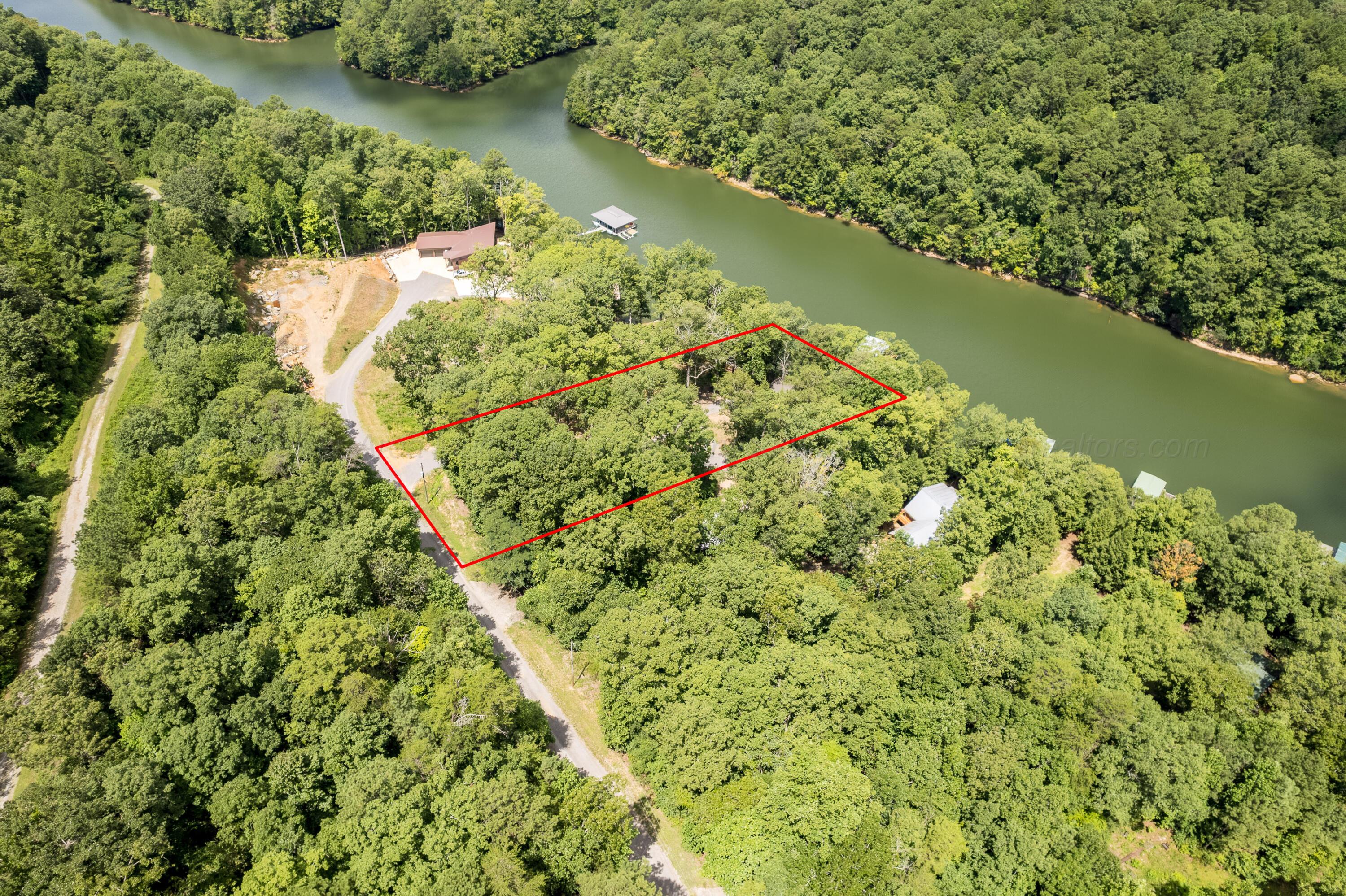 372 COUNTY RD 4104