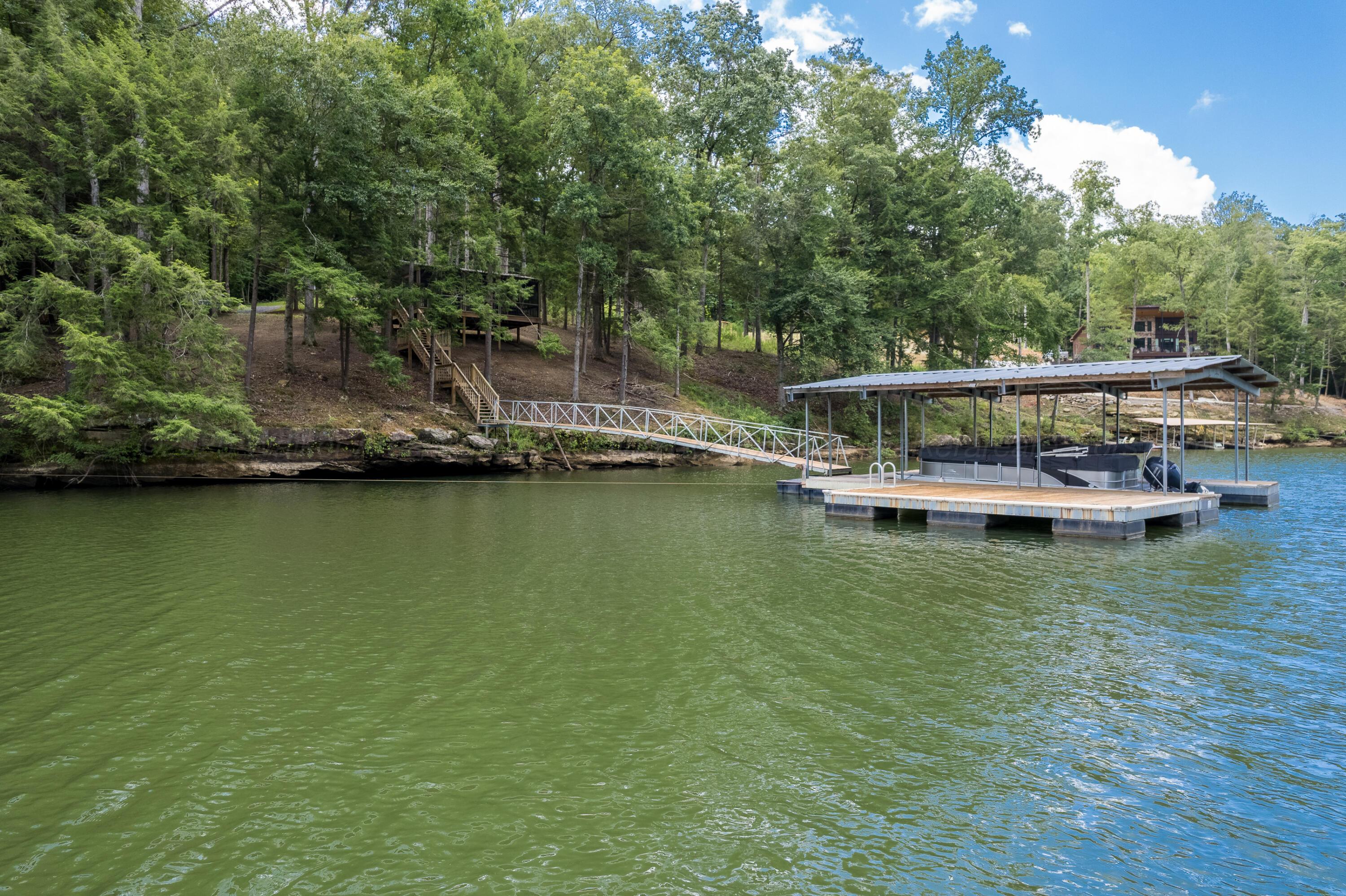 372 COUNTY RD 4104