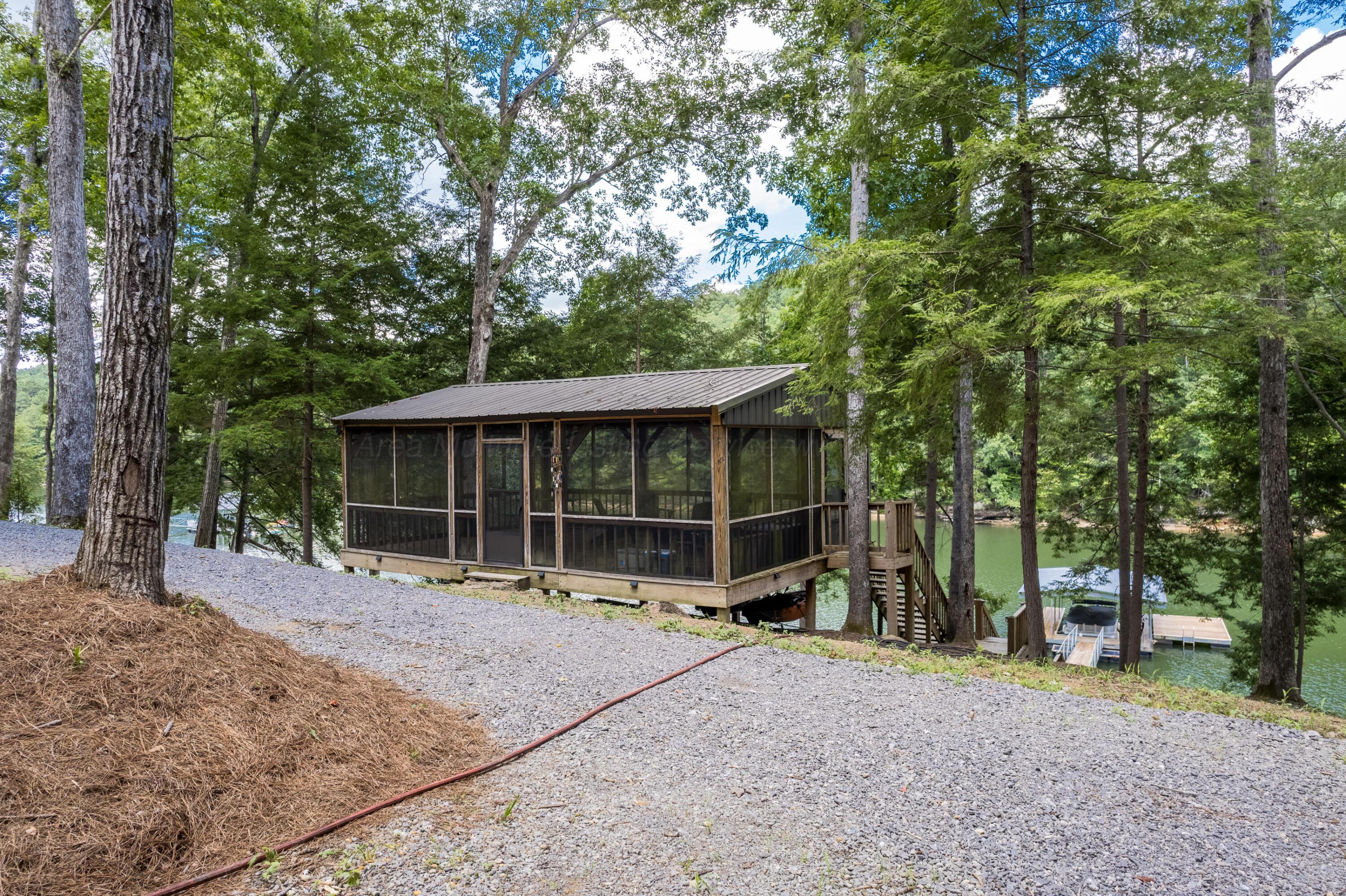372 COUNTY RD 4104