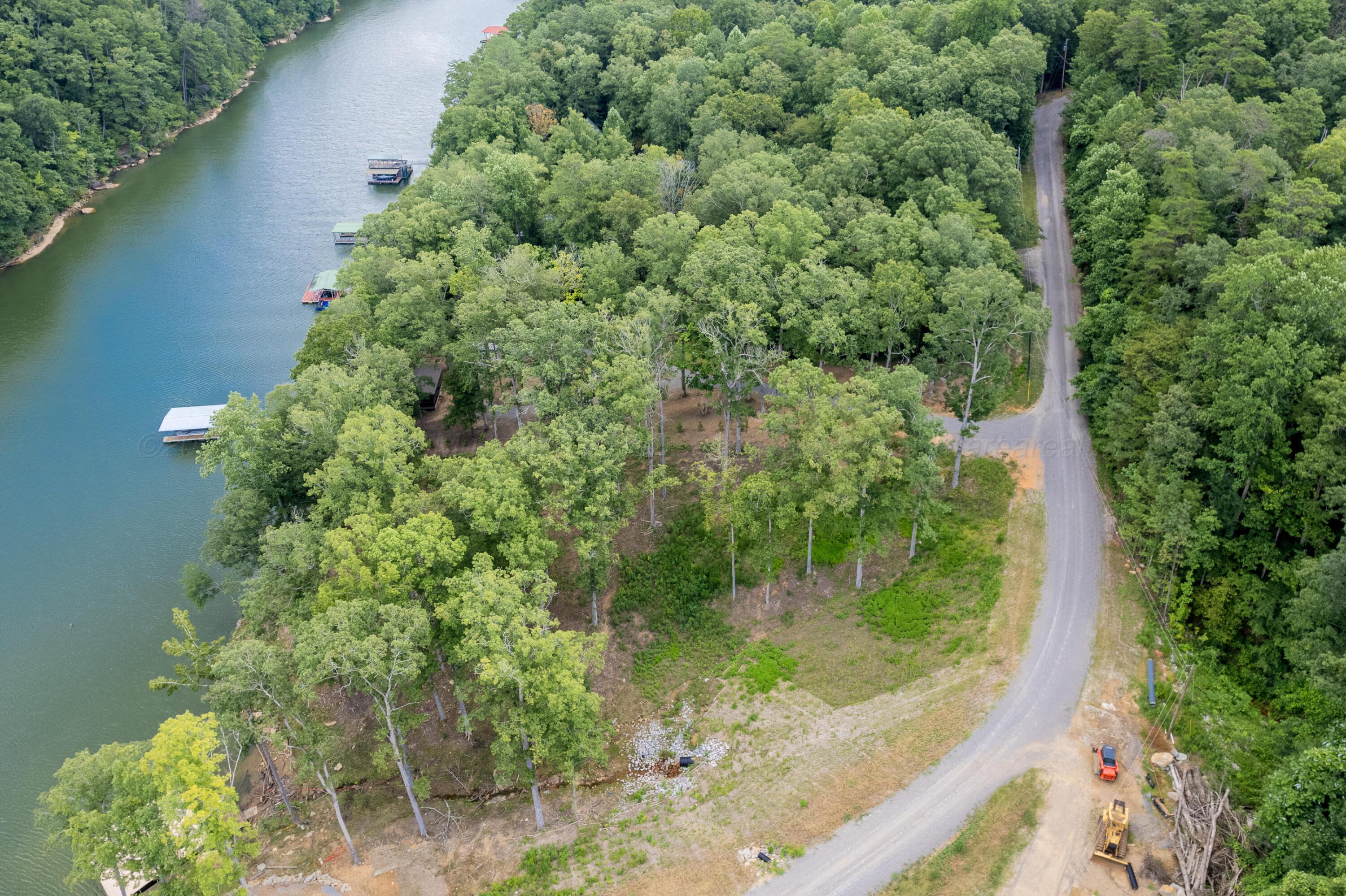 372 COUNTY RD 4104