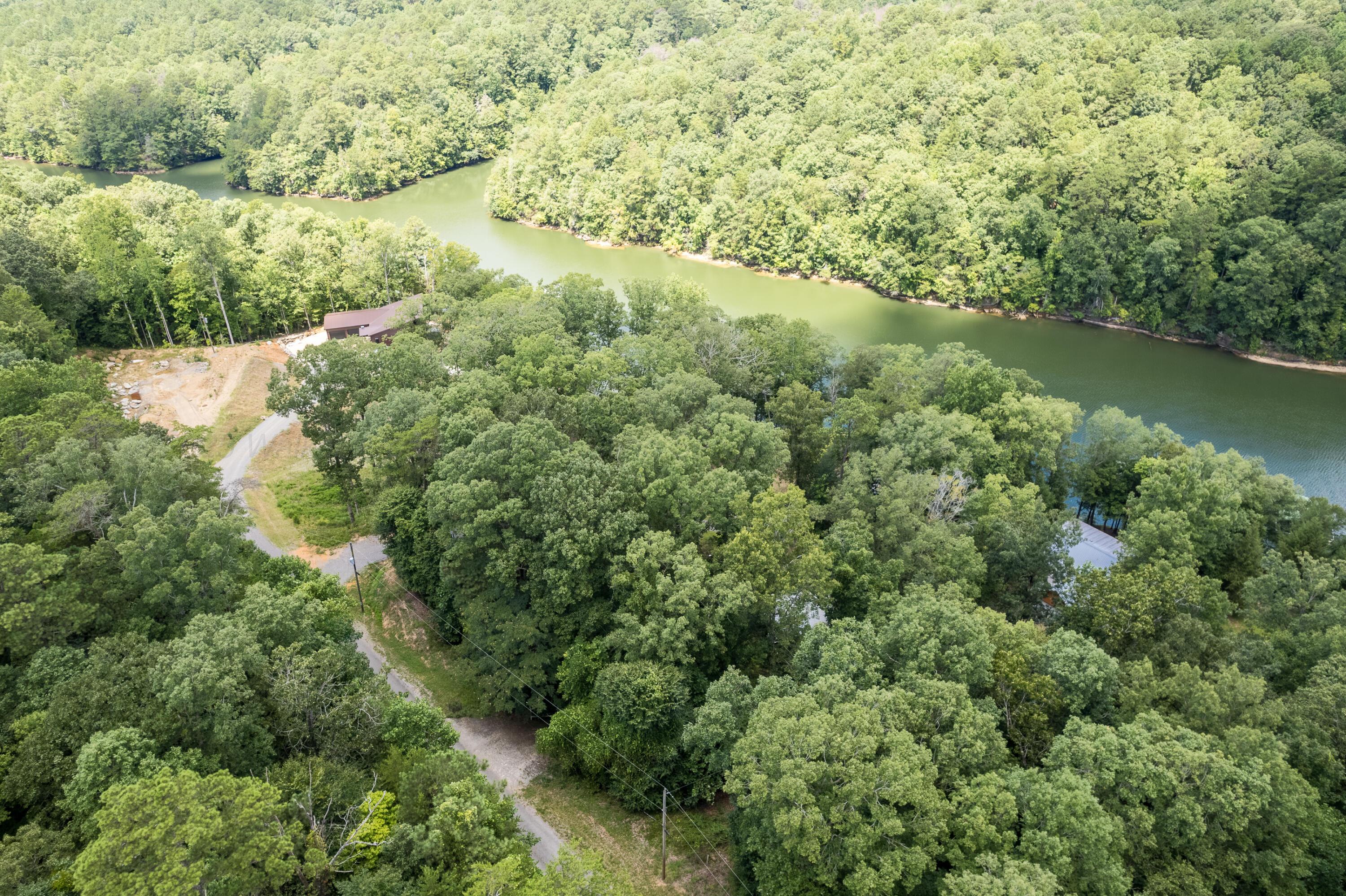 372 COUNTY RD 4104