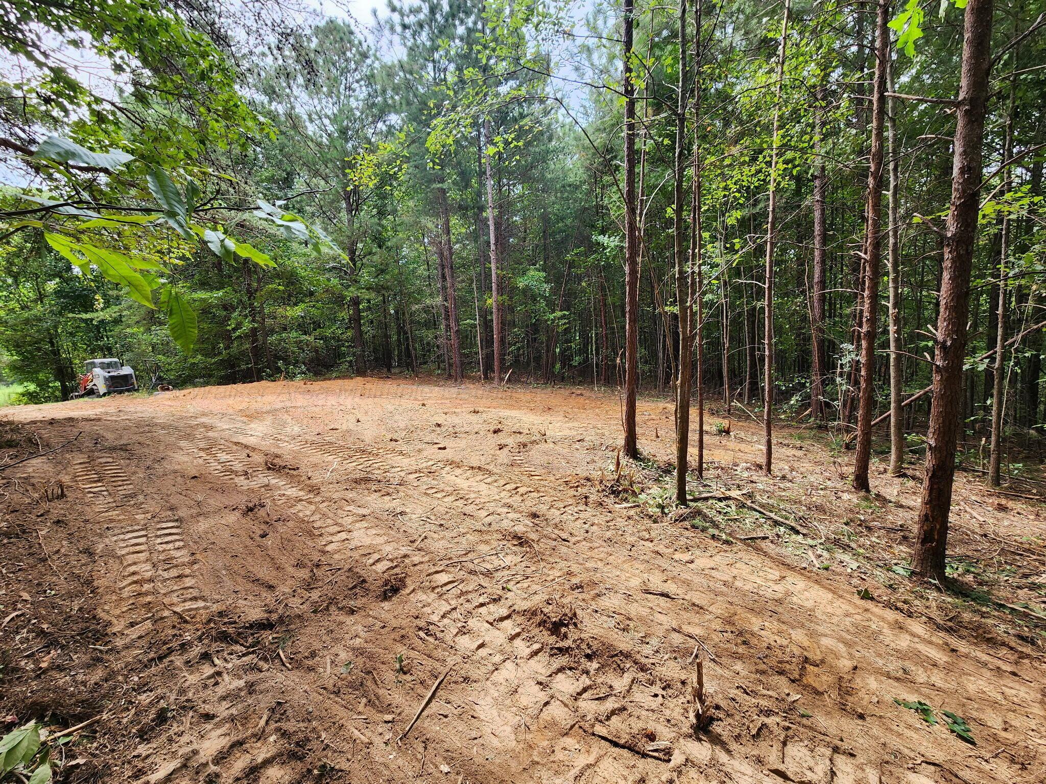 000 MANUEL HILL Rd