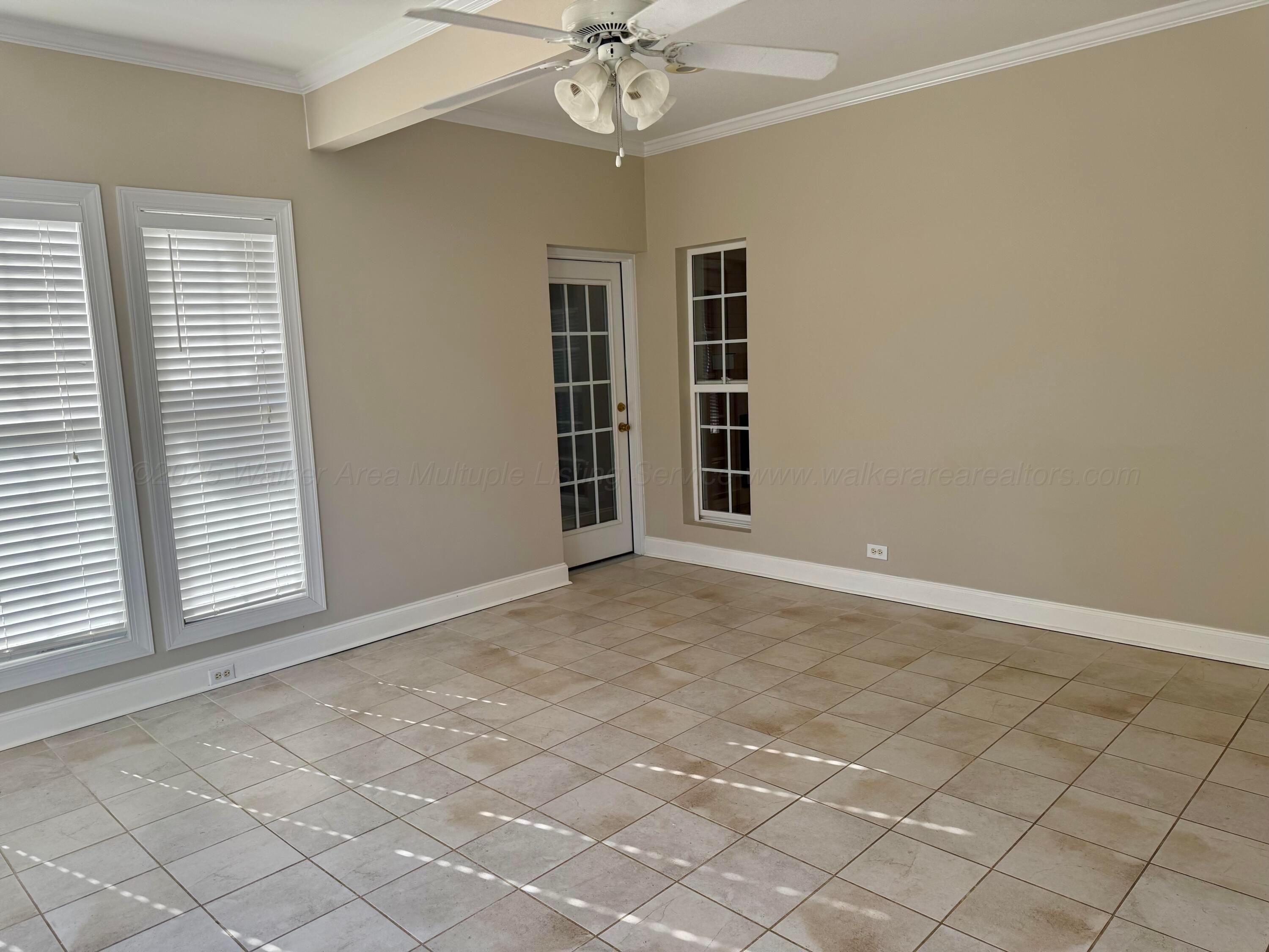 2685 ROLLING MEADOWS Dr