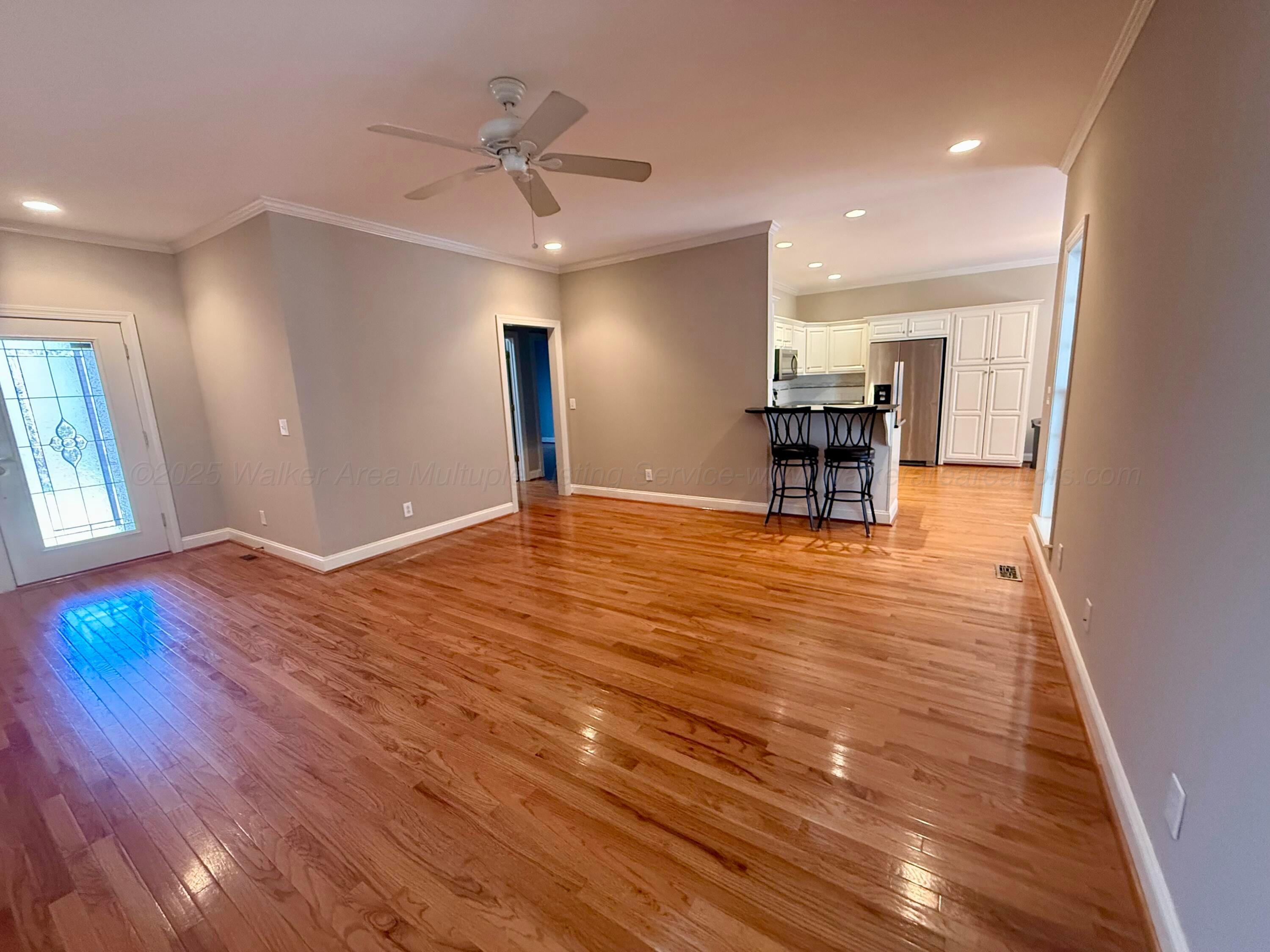 2685 ROLLING MEADOWS Dr