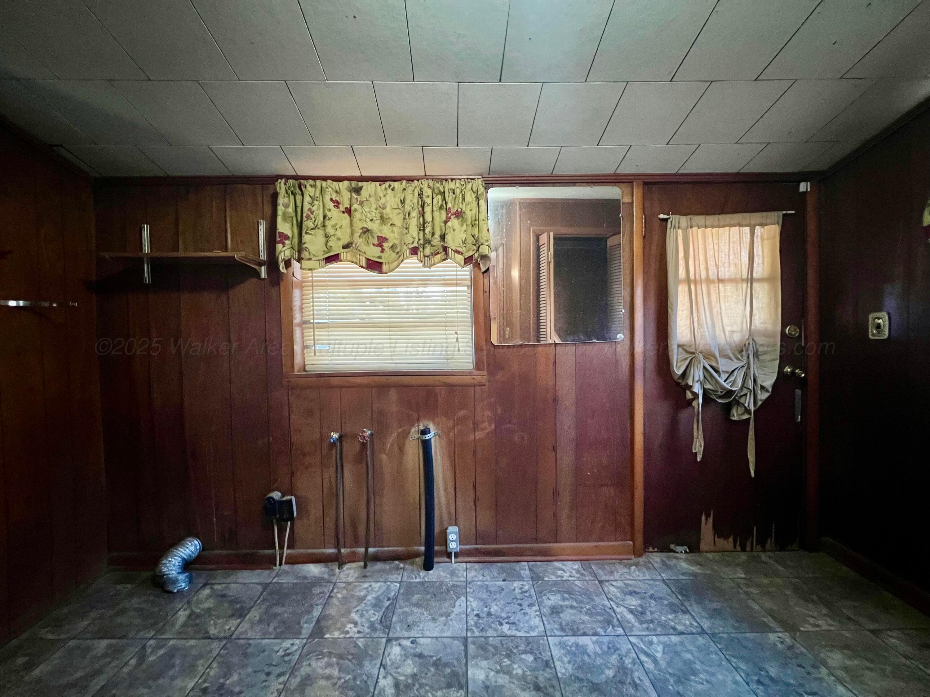 1694 -GORGAS Rd