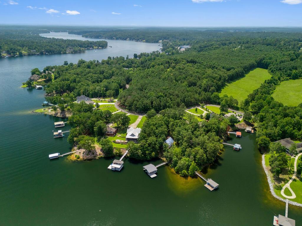 316 BOARDWALK Way
