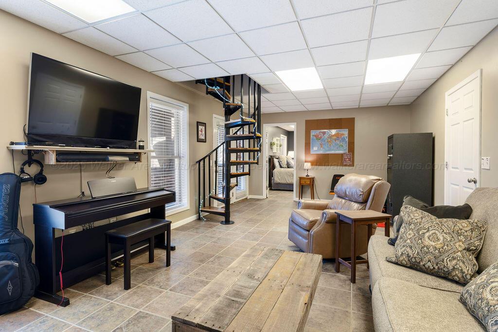 316 BOARDWALK Way