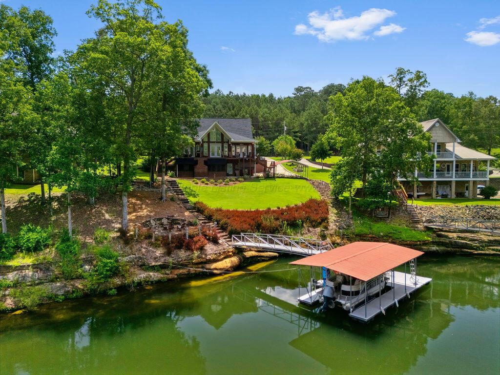 316 BOARDWALK Way