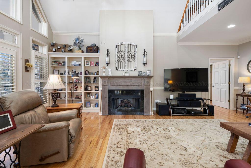 316 BOARDWALK Way