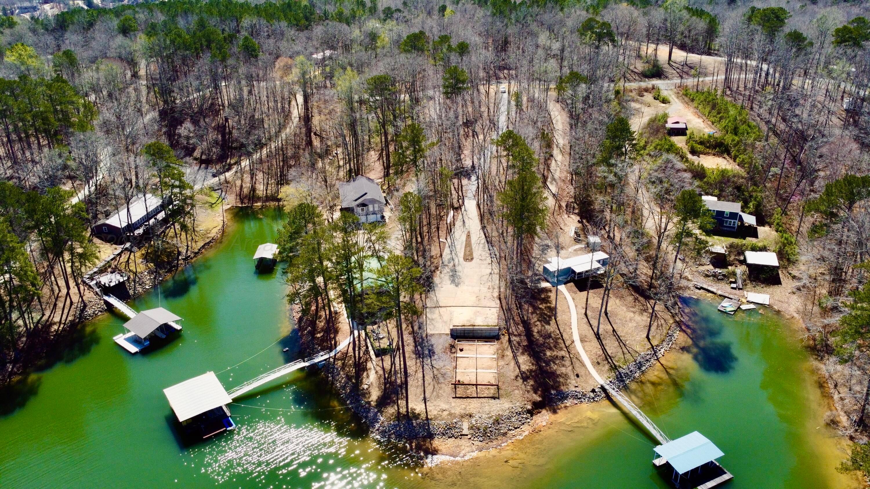 116 LAKE RIDGE Ln