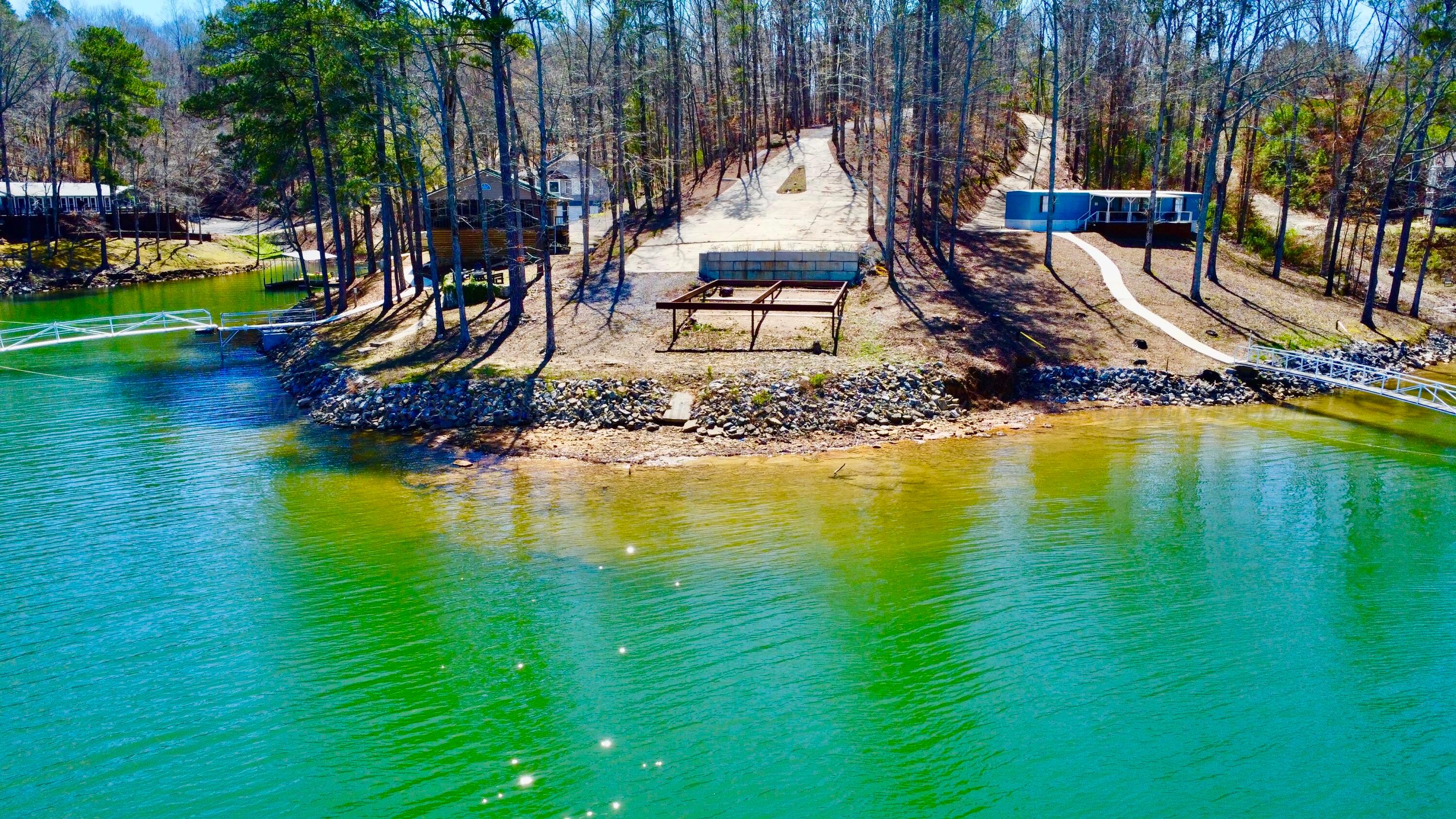 116 LAKE RIDGE Ln