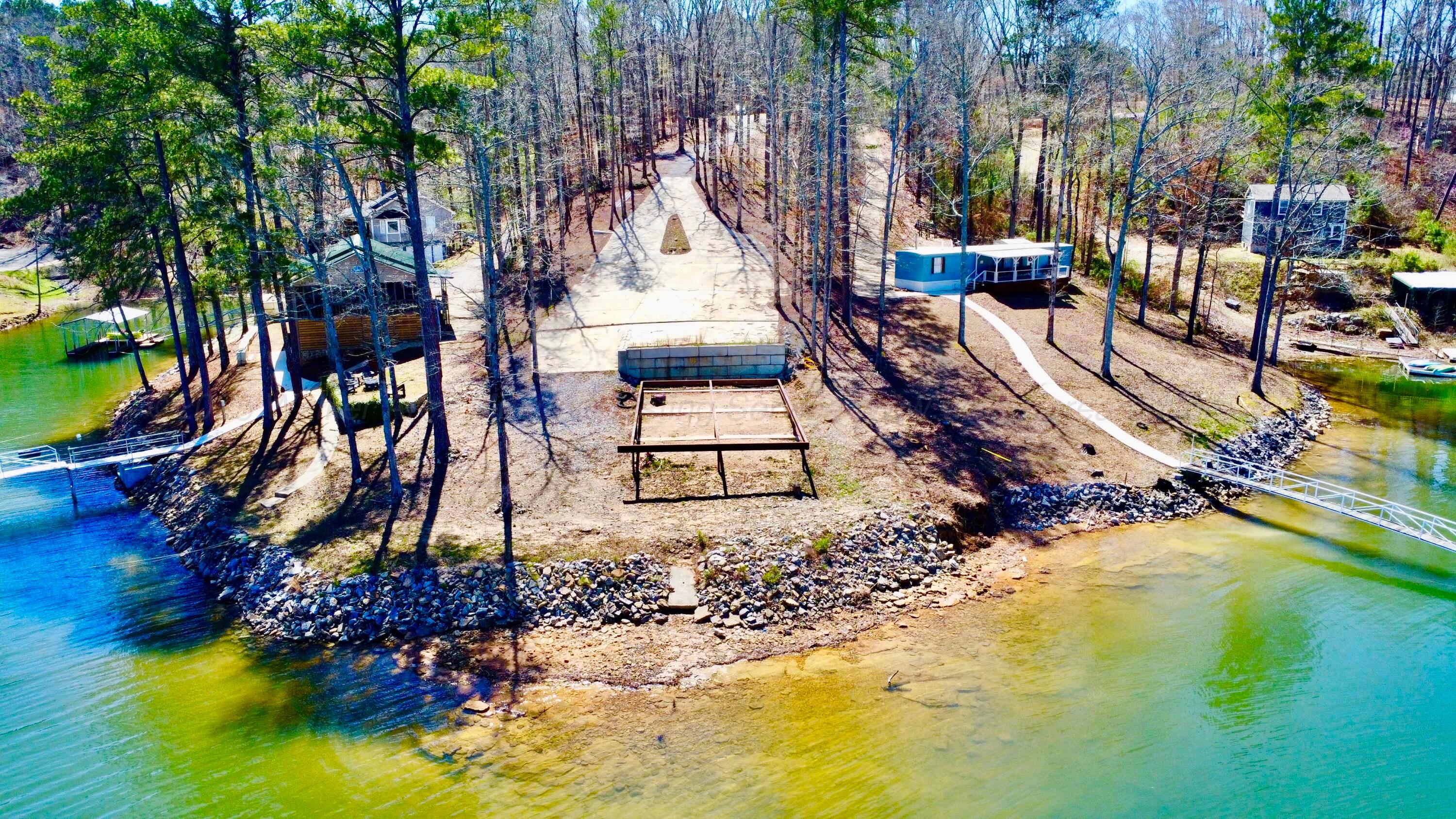 116 LAKE RIDGE Ln