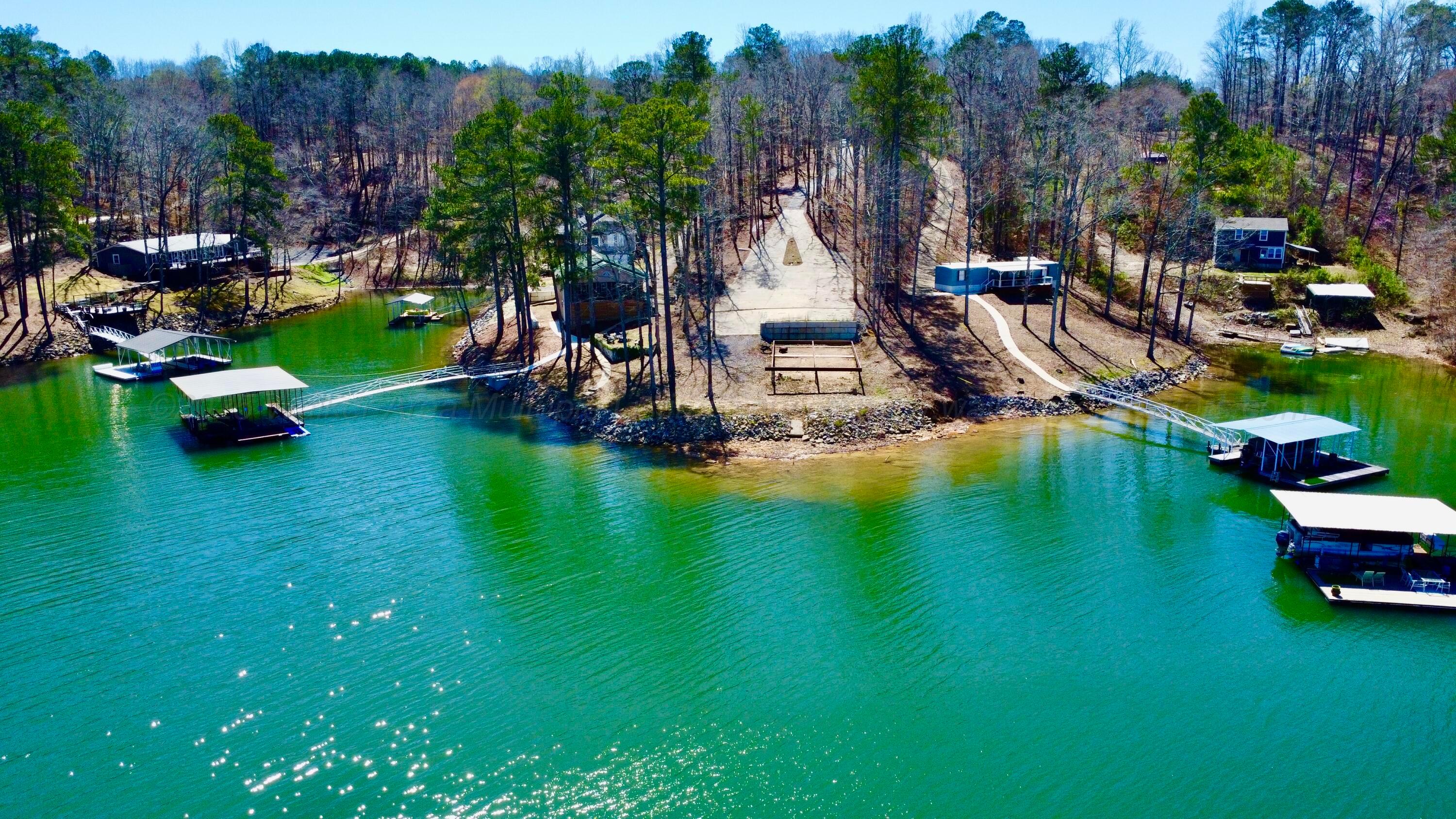 116 LAKE RIDGE Ln