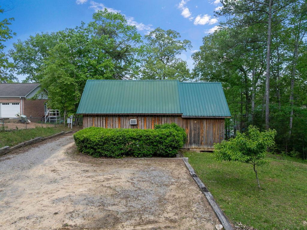 295 COUNTY RD 244