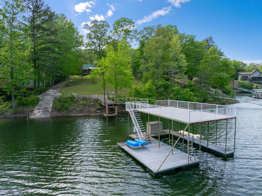 295 COUNTY RD 244