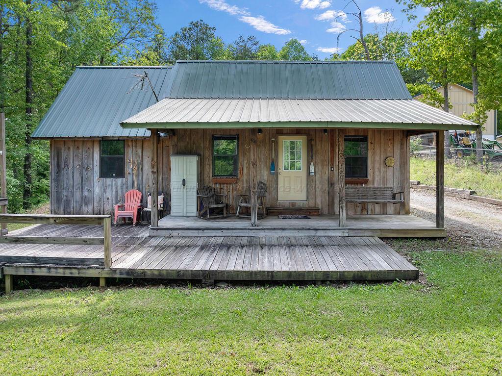 295 COUNTY RD 244