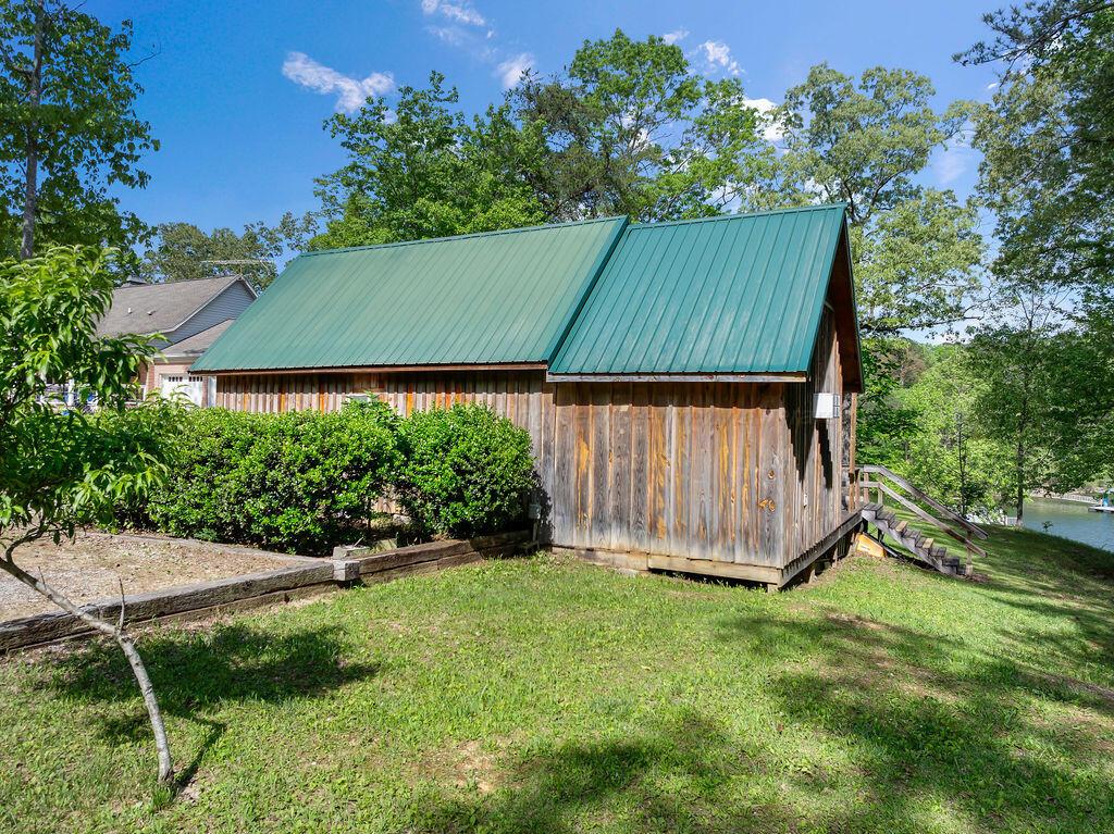 295 COUNTY RD 244