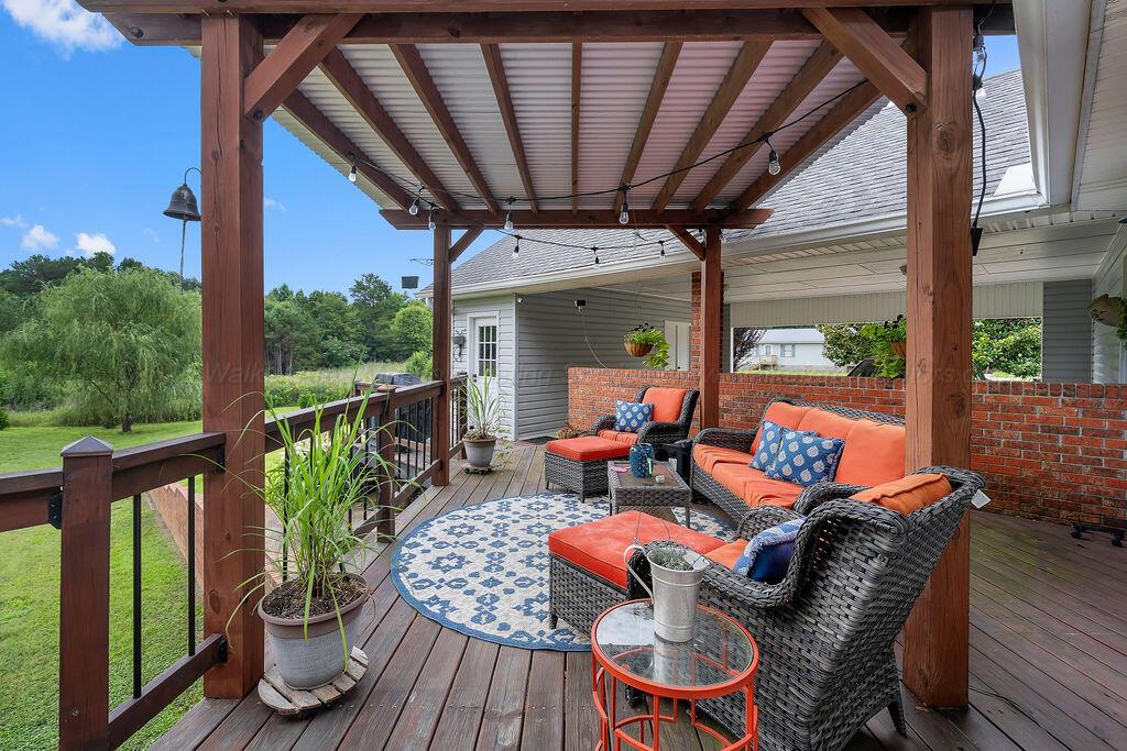 102 OTWELL Ln