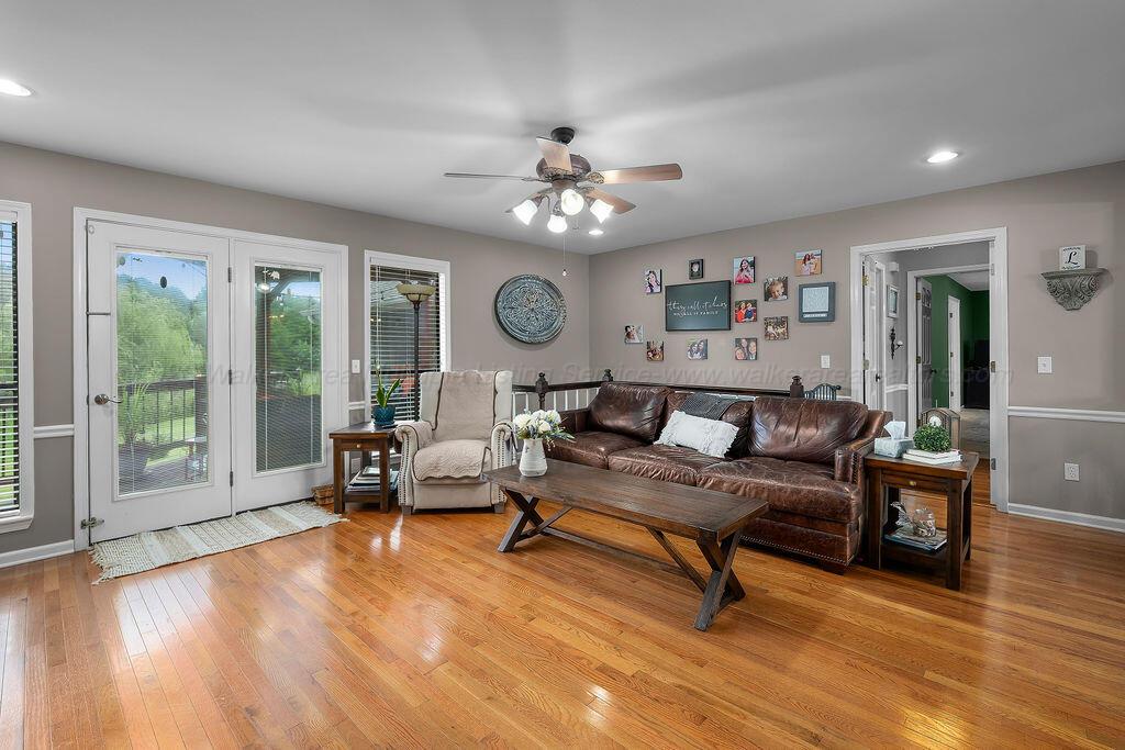 102 OTWELL Ln