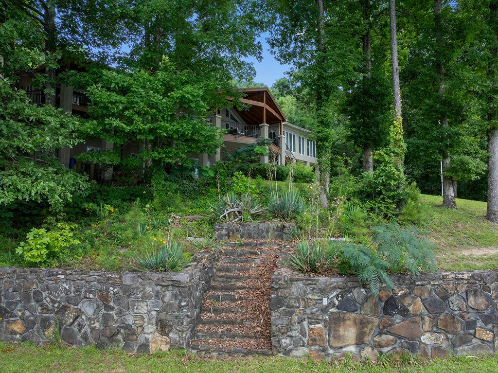 495 LOTAWATA Dr