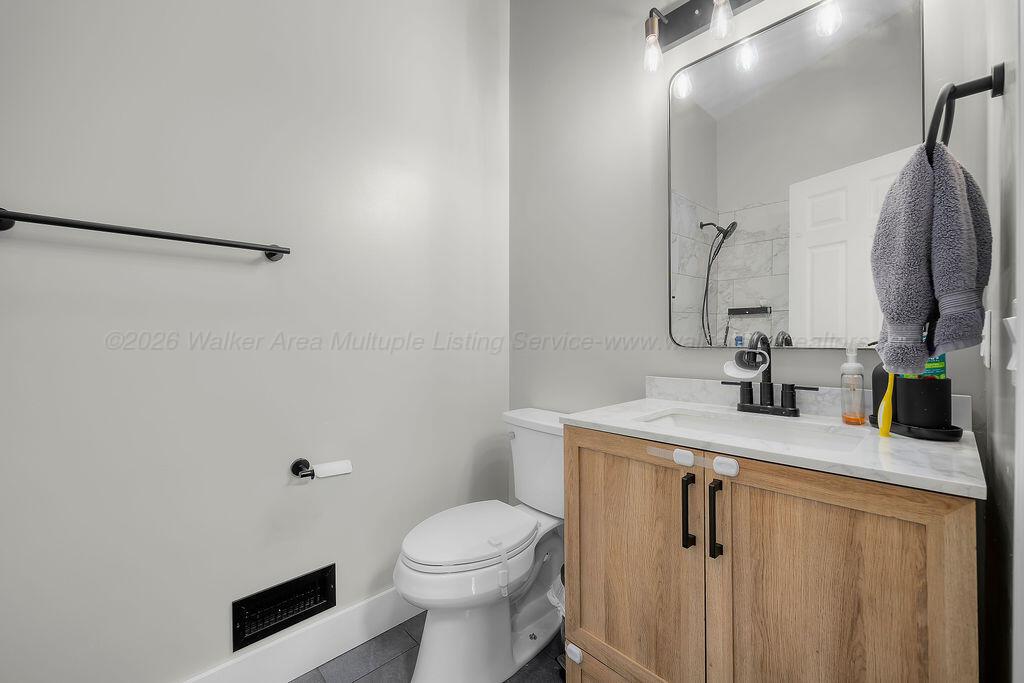 495 LOTAWATA Dr