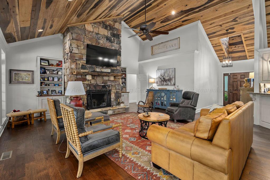 969 RACCOON CREEK Rd