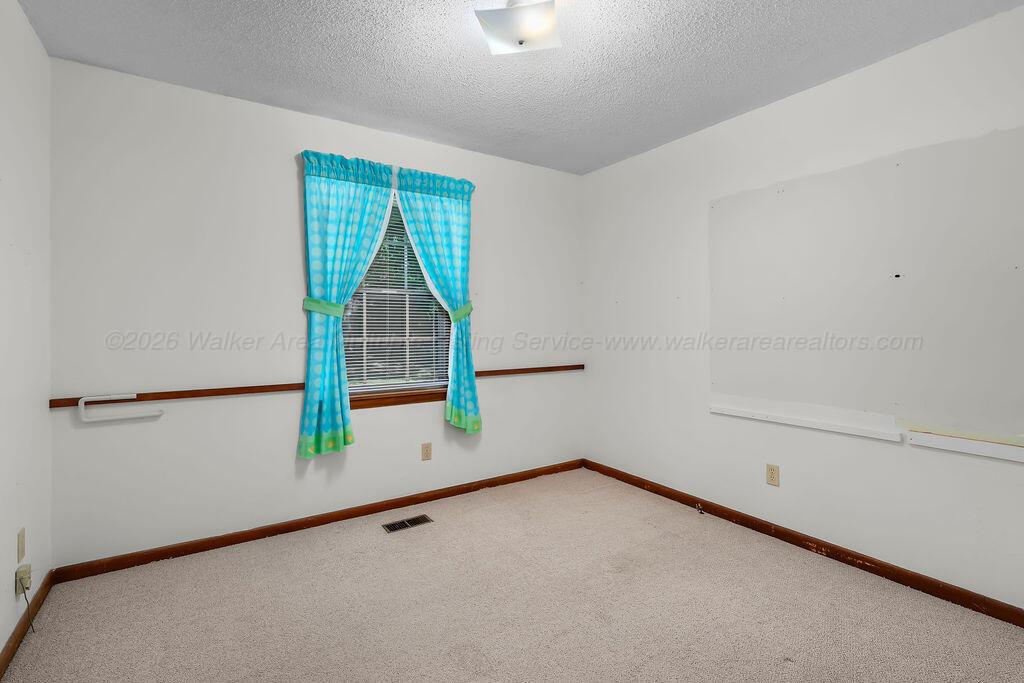 2062 YELLOW JACKET Rd