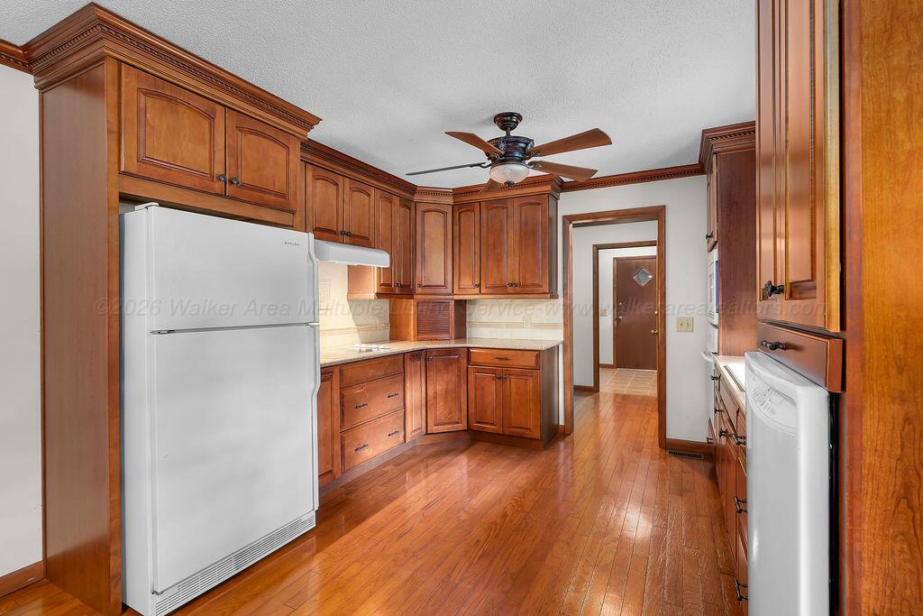 2062 YELLOW JACKET Rd