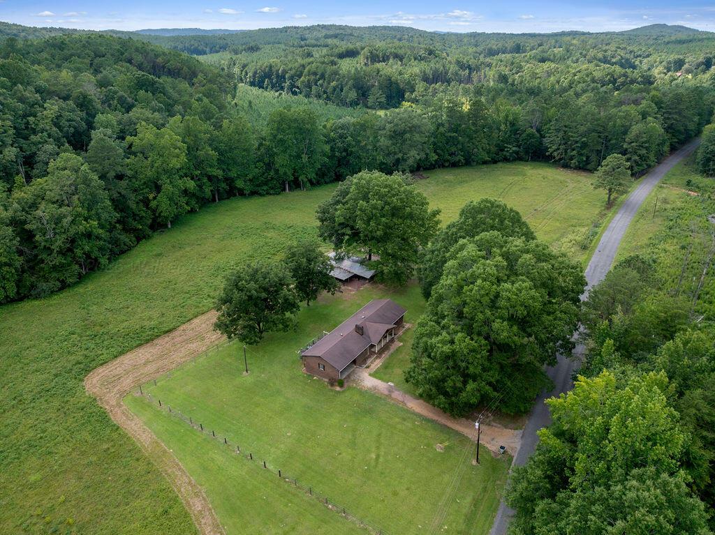 2062 YELLOW JACKET Rd