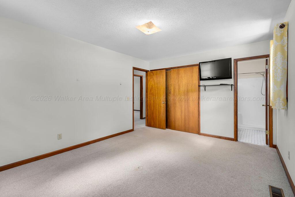 2062 YELLOW JACKET Rd