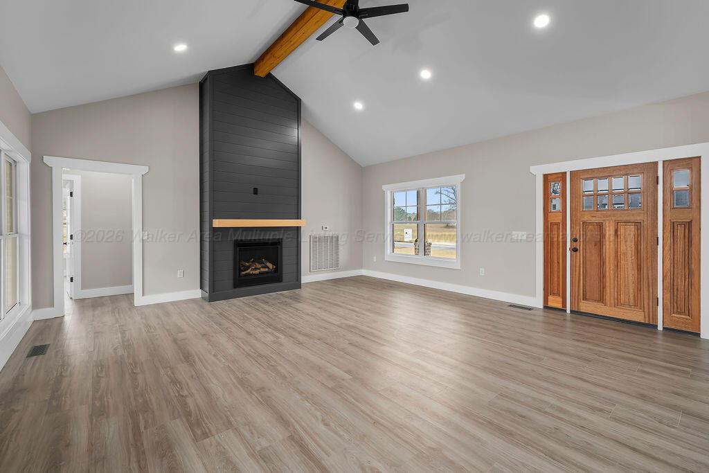 48 LAKESIDE Dr