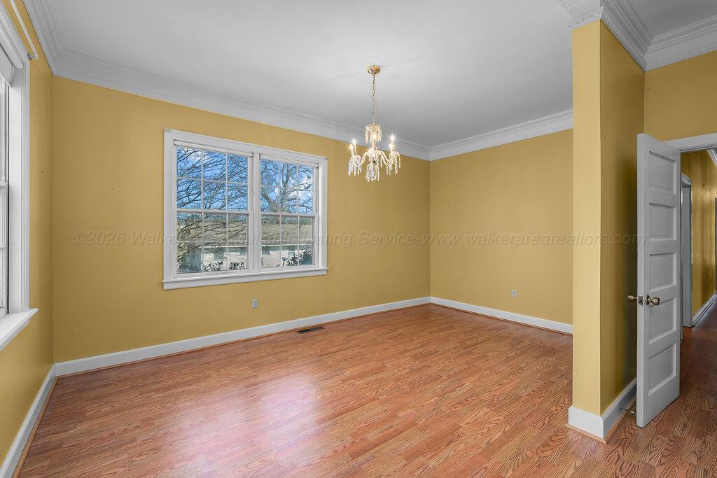 910 W 14TH Ave