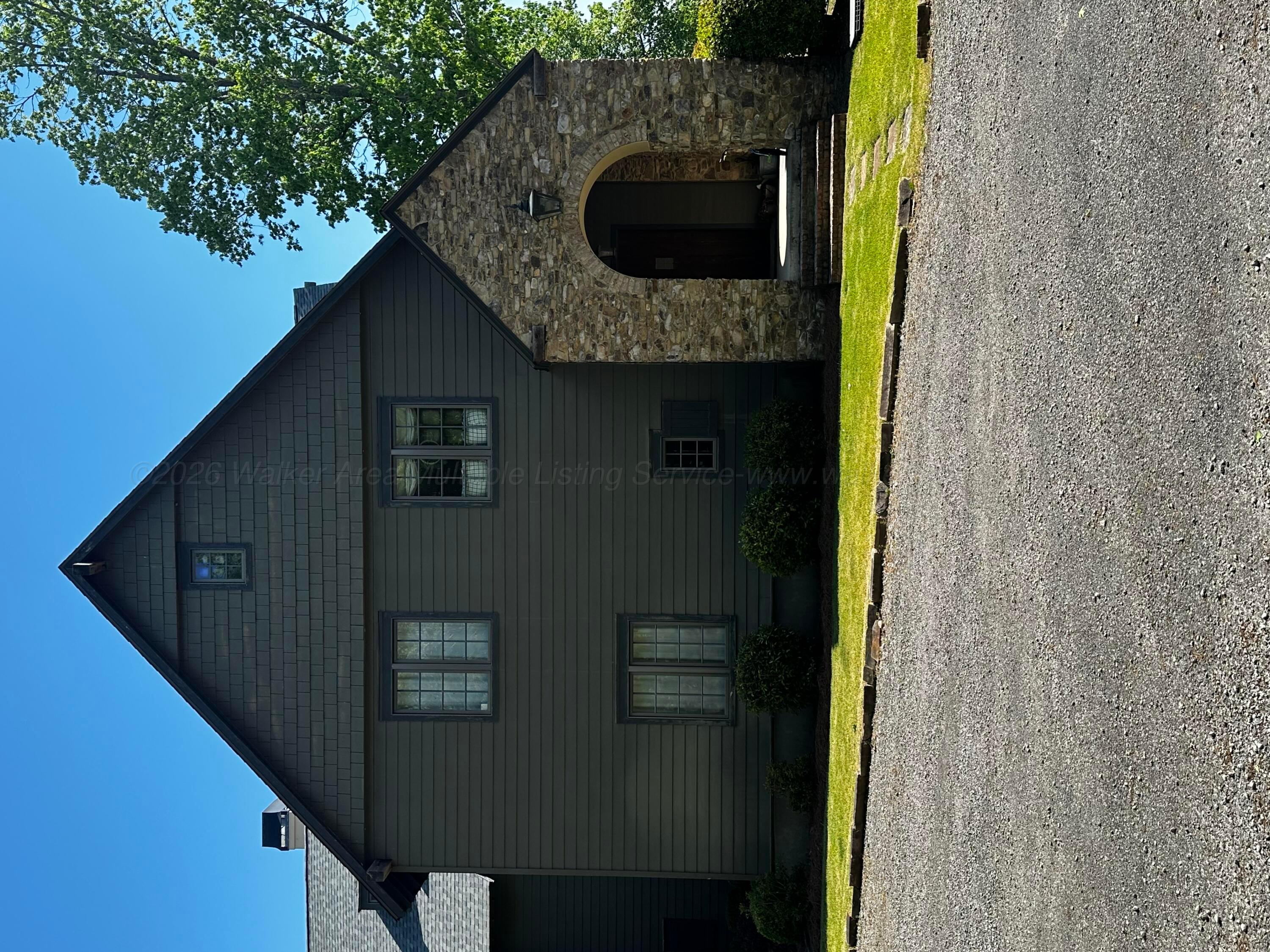 1063 BENDABOUT Ln