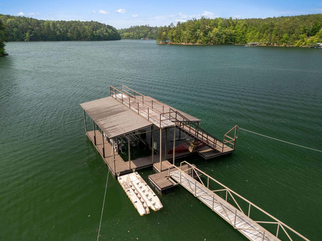 767 BENDABOUT Ln
