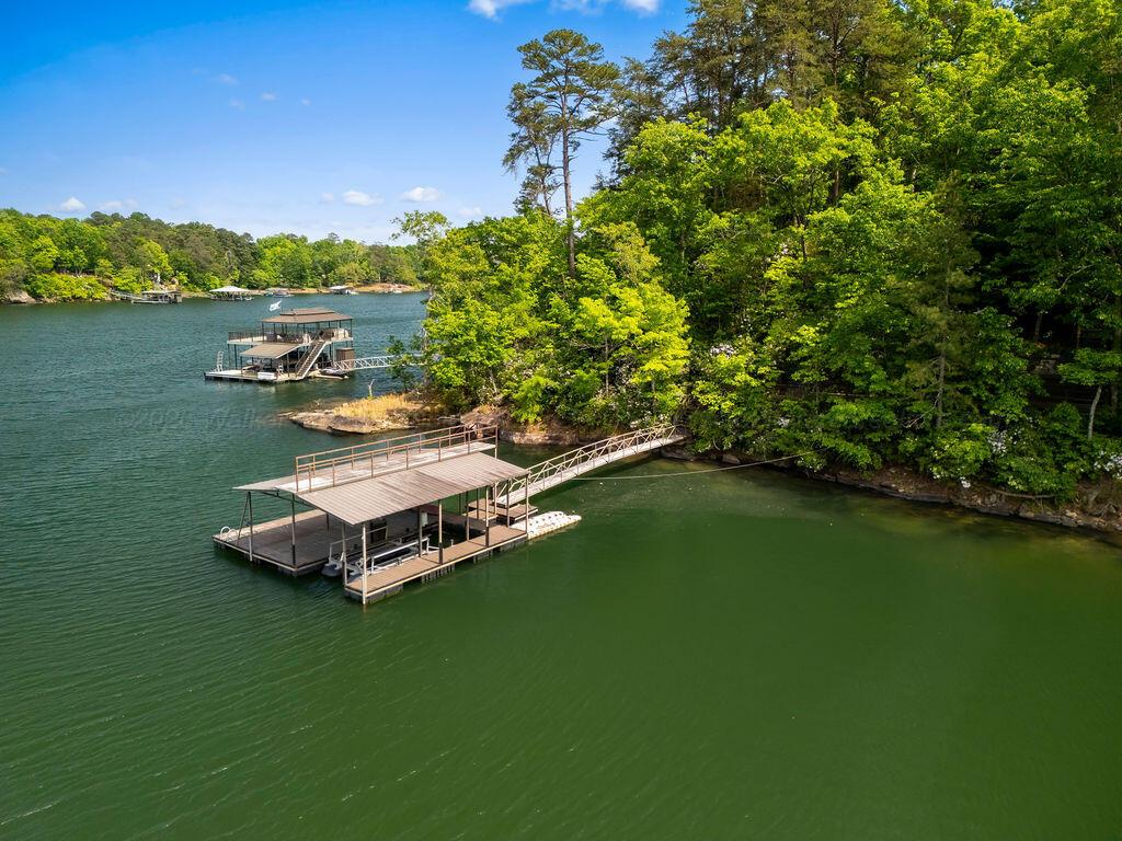 767 BENDABOUT Ln