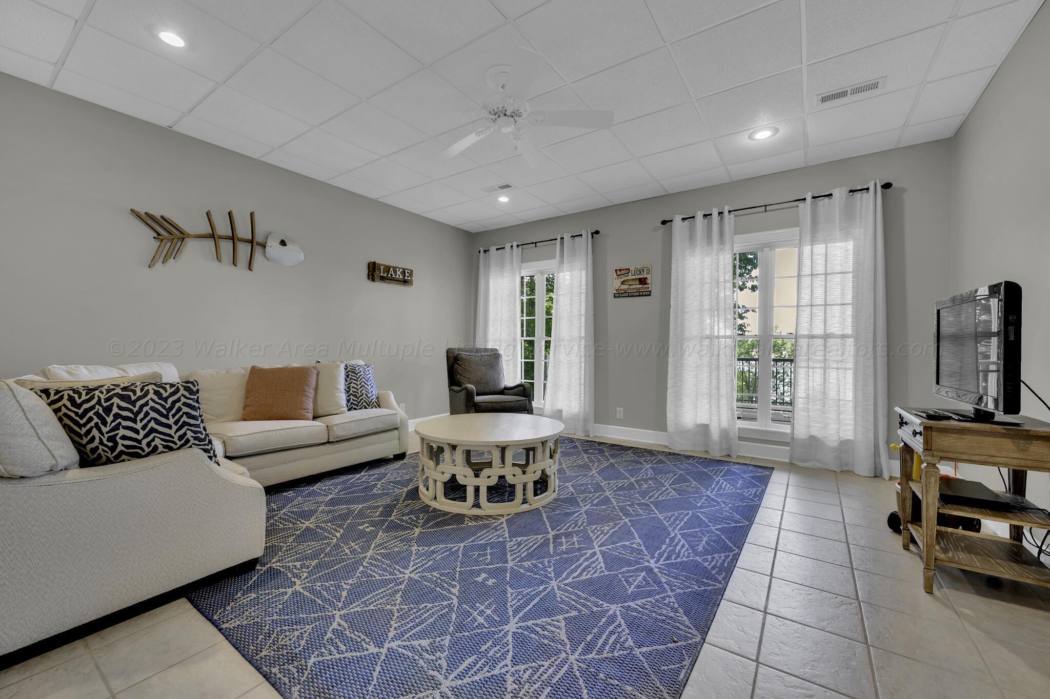271 COUNTY ROAD 3921